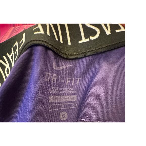 Nike Dri-Fit Women's Run Fast, Live Fearless Capri Leggings, Size Small, Purple - Picture 4 of 5